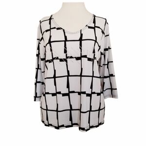 𝅺valentina medium black and white patterned top